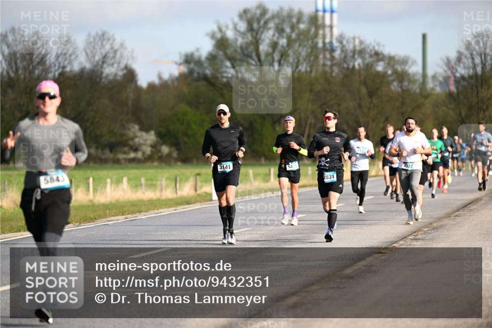 12.04.2026 - 45. Internationalen Wilhelmsburger Insellauf Dr. Thomas Lammeyer http://msf.ph/oto/9432351 12.04.2026 09:14:40 Laufen 5843, 3141, 541, 2831, 4322 meine-sportfotos.de
