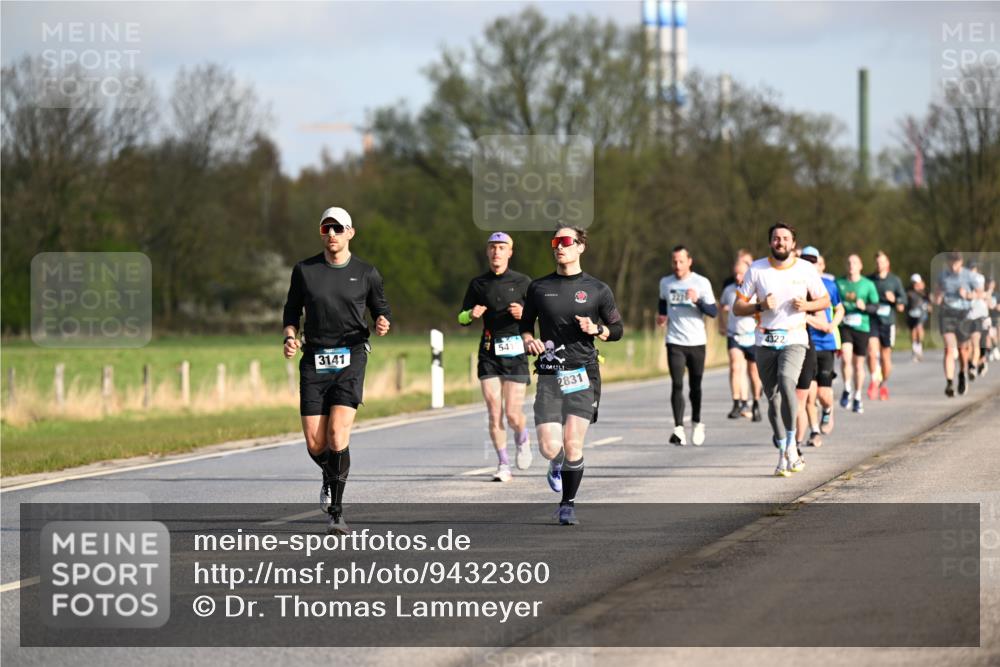 12.04.2026 - 45. Internationalen Wilhelmsburger Insellauf Dr. Thomas Lammeyer http://msf.ph/oto/9432360 12.04.2026 09:14:42 Laufen 541, 3141, 2831, 4322 meine-sportfotos.de