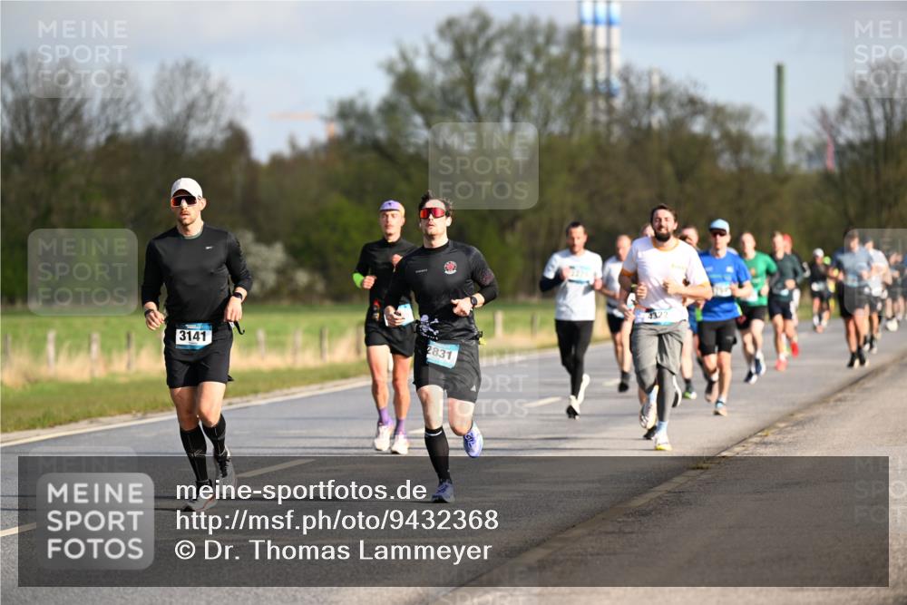 12.04.2026 - 45. Internationalen Wilhelmsburger Insellauf Dr. Thomas Lammeyer http://msf.ph/oto/9432368 12.04.2026 09:14:43 Laufen 2831, 3141, 4322 meine-sportfotos.de