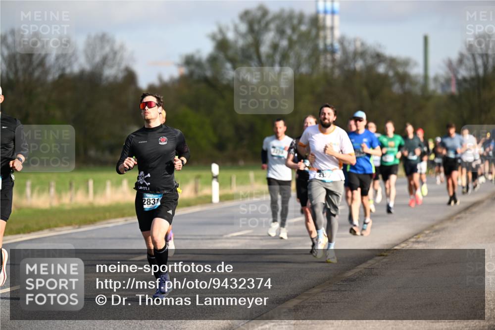 12.04.2026 - 45. Internationalen Wilhelmsburger Insellauf Dr. Thomas Lammeyer http://msf.ph/oto/9432374 12.04.2026 09:14:44 Laufen 2831, 432 meine-sportfotos.de
