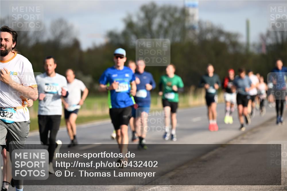 12.04.2026 - 45. Internationalen Wilhelmsburger Insellauf Dr. Thomas Lammeyer http://msf.ph/oto/9432402 12.04.2026 09:14:49 Laufen 322 meine-sportfotos.de