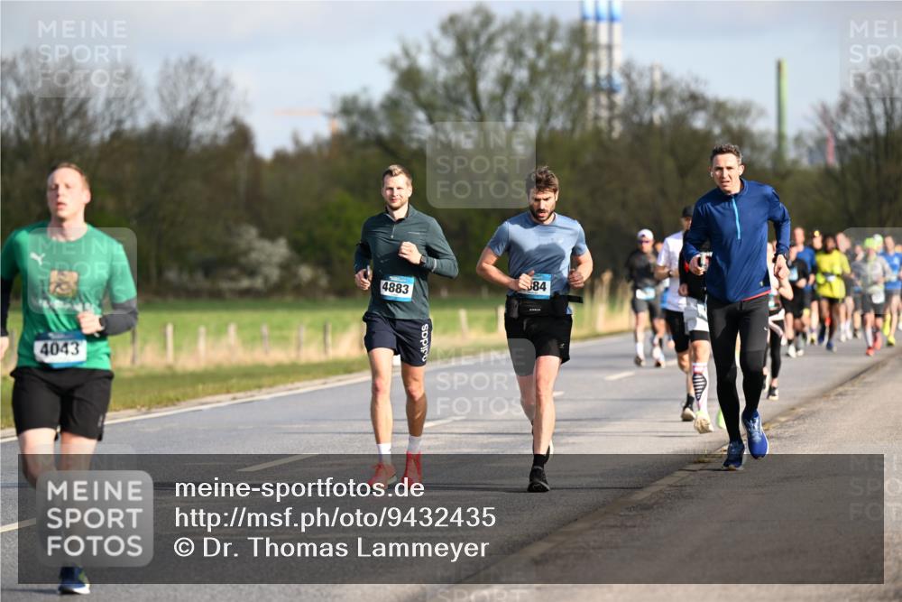 12.04.2026 - 45. Internationalen Wilhelmsburger Insellauf Dr. Thomas Lammeyer http://msf.ph/oto/9432435 12.04.2026 09:14:54 Laufen 4043, 4883, 84 meine-sportfotos.de
