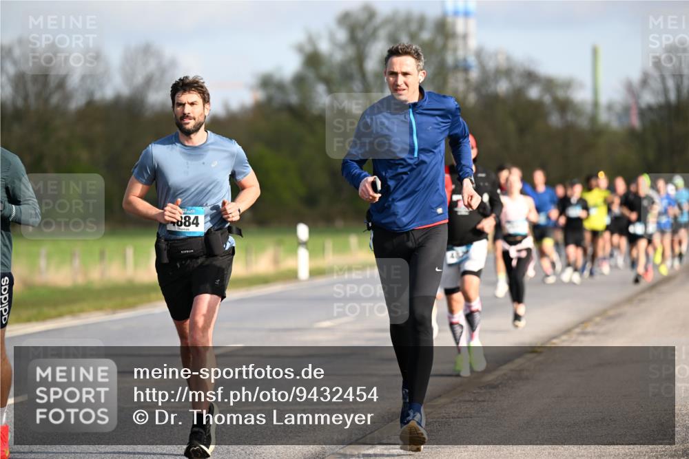 12.04.2026 - 45. Internationalen Wilhelmsburger Insellauf Dr. Thomas Lammeyer http://msf.ph/oto/9432454 12.04.2026 09:14:57 Laufen 884 meine-sportfotos.de