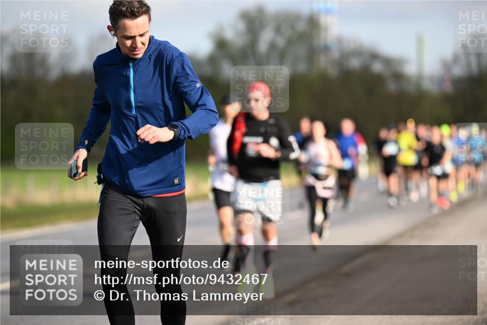 12.04.2026 - 45. Internationalen Wilhelmsburger Insellauf Dr. Thomas Lammeyer http://msf.ph/oto/9432467 12.04.2026 09:14:59 Laufen  meine-sportfotos.de