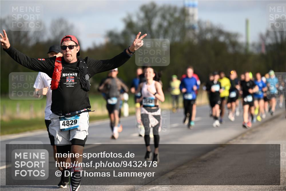 12.04.2026 - 45. Internationalen Wilhelmsburger Insellauf Dr. Thomas Lammeyer http://msf.ph/oto/9432478 12.04.2026 09:15:01 Laufen 4829, 36, 43 meine-sportfotos.de