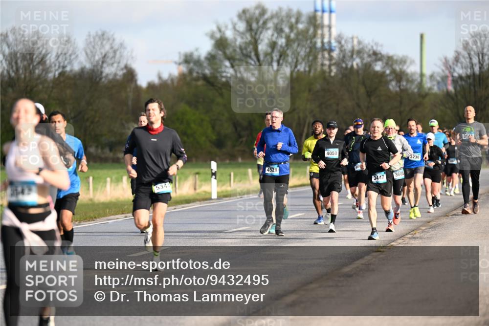 12.04.2026 - 45. Internationalen Wilhelmsburger Insellauf Dr. Thomas Lammeyer http://msf.ph/oto/9432495 12.04.2026 09:15:03 Laufen 534, 4521, 4050, 40, 3447, 3605, 3238, 314 meine-sportfotos.de