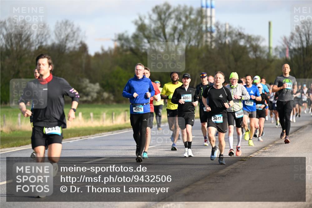 12.04.2026 - 45. Internationalen Wilhelmsburger Insellauf Dr. Thomas Lammeyer http://msf.ph/oto/9432506 12.04.2026 09:15:05 Laufen 5344, 4521, 4050, 3447, 3605, 3238, 349, 44 meine-sportfotos.de