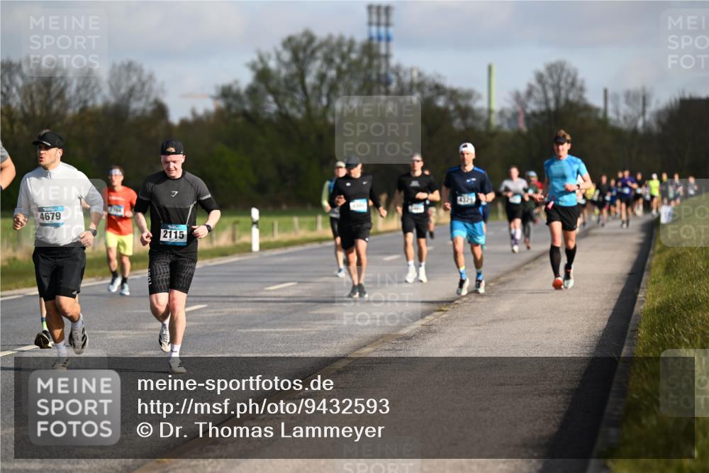 12.04.2026 - 45. Internationalen Wilhelmsburger Insellauf Dr. Thomas Lammeyer http://msf.ph/oto/9432593 12.04.2026 09:15:21 Laufen 4679, 2115 meine-sportfotos.de