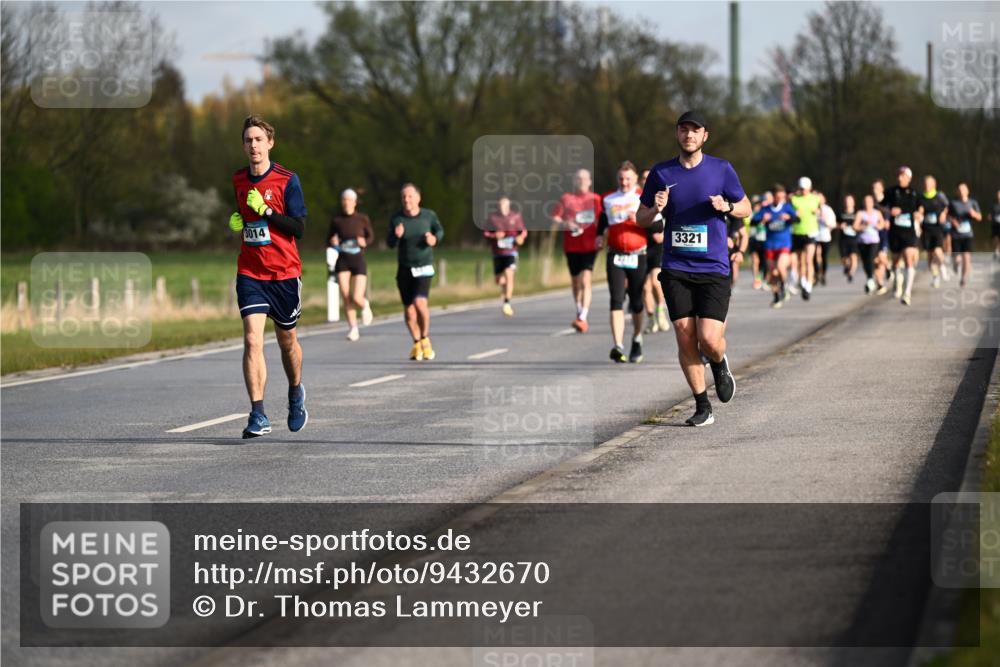 12.04.2026 - 45. Internationalen Wilhelmsburger Insellauf Dr. Thomas Lammeyer http://msf.ph/oto/9432670 12.04.2026 09:15:39 Laufen 3014, 3321 meine-sportfotos.de