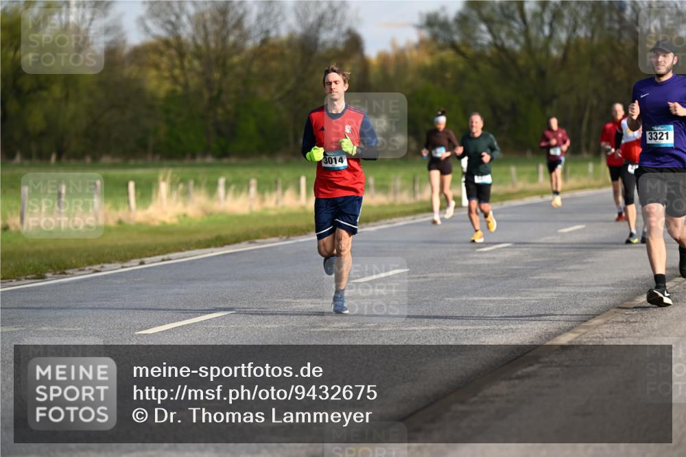 12.04.2026 - 45. Internationalen Wilhelmsburger Insellauf Dr. Thomas Lammeyer http://msf.ph/oto/9432675 12.04.2026 09:15:40 Laufen 3014, 3321 meine-sportfotos.de