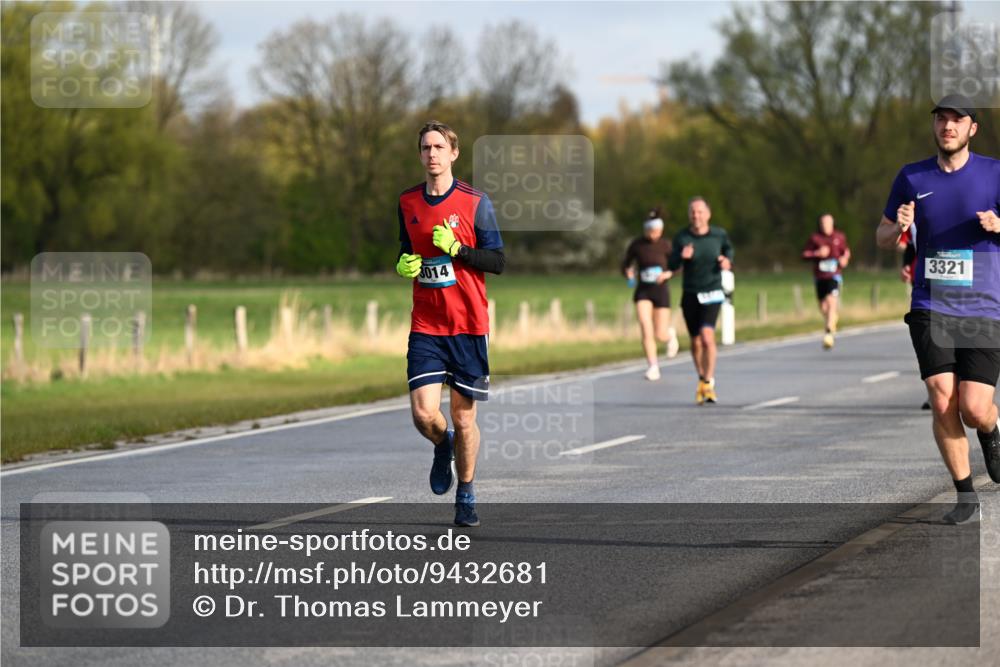 12.04.2026 - 45. Internationalen Wilhelmsburger Insellauf Dr. Thomas Lammeyer http://msf.ph/oto/9432681 12.04.2026 09:15:41 Laufen 3014, 3321 meine-sportfotos.de
