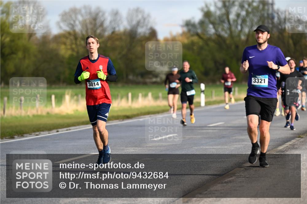12.04.2026 - 45. Internationalen Wilhelmsburger Insellauf Dr. Thomas Lammeyer http://msf.ph/oto/9432684 12.04.2026 09:15:41 Laufen 3014, 3321 meine-sportfotos.de