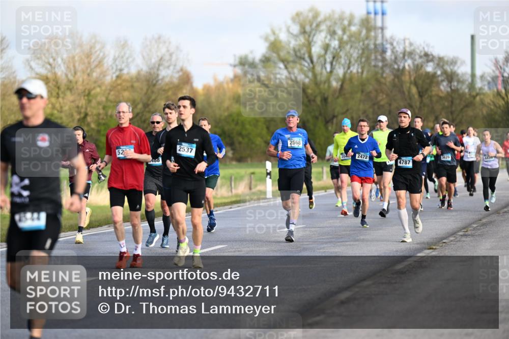 12.04.2026 - 45. Internationalen Wilhelmsburger Insellauf Dr. Thomas Lammeyer http://msf.ph/oto/9432711 12.04.2026 09:15:49 Laufen 52, 488, 2537, 2568, 204, 2472, 3629, 4439, 4787 meine-sportfotos.de