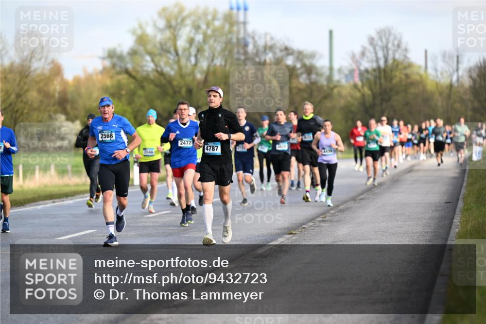 12.04.2026 - 45. Internationalen Wilhelmsburger Insellauf Dr. Thomas Lammeyer http://msf.ph/oto/9432723 12.04.2026 09:15:51 Laufen 2568, 2048, 2472, 4787 meine-sportfotos.de