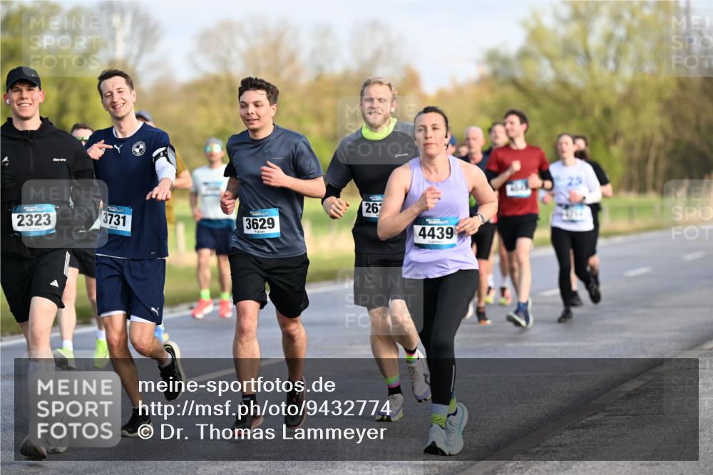 12.04.2026 - 45. Internationalen Wilhelmsburger Insellauf Dr. Thomas Lammeyer http://msf.ph/oto/9432774 12.04.2026 09:15:59 Laufen 2323, 3731, 3629, 26, 4439 meine-sportfotos.de