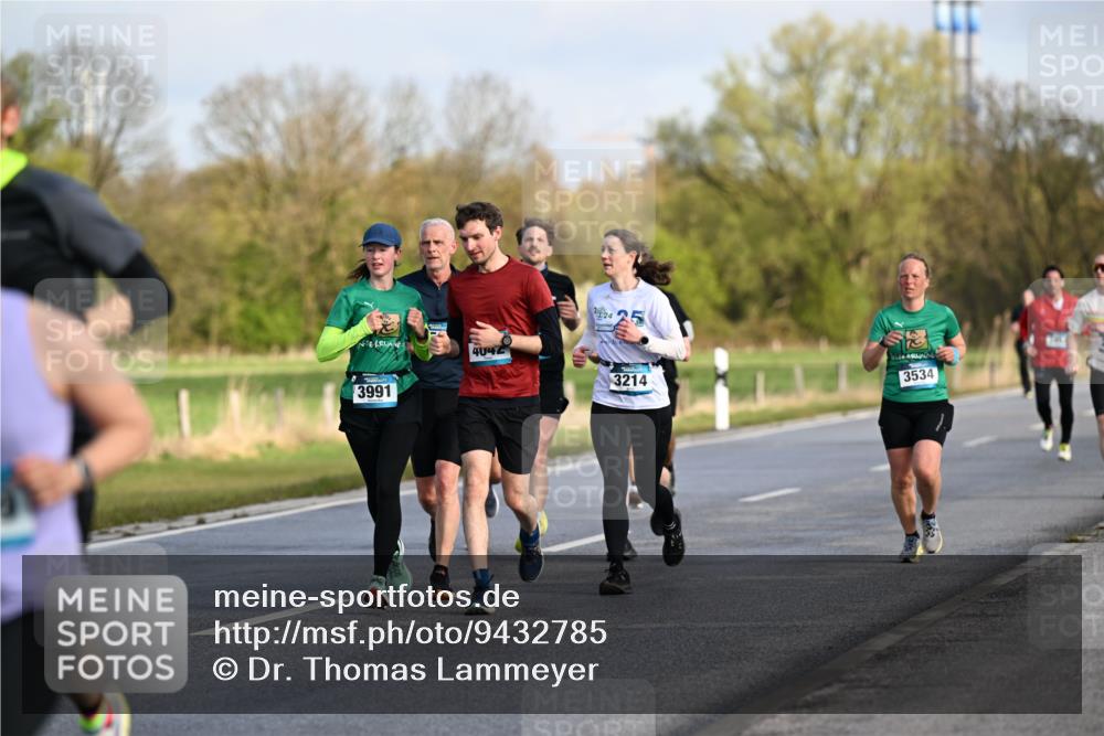 12.04.2026 - 45. Internationalen Wilhelmsburger Insellauf Dr. Thomas Lammeyer http://msf.ph/oto/9432785 12.04.2026 09:16:01 Laufen 4042, 3214, 3534, 3991 meine-sportfotos.de