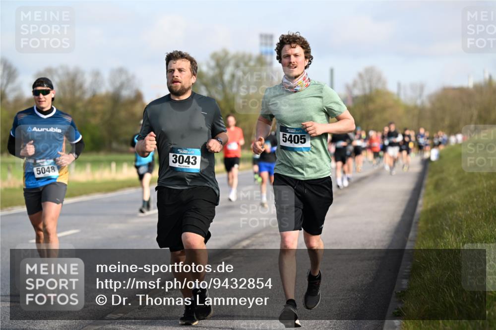 12.04.2026 - 45. Internationalen Wilhelmsburger Insellauf Dr. Thomas Lammeyer http://msf.ph/oto/9432854 12.04.2026 09:16:15 Laufen 5048, 3043, 5405 meine-sportfotos.de