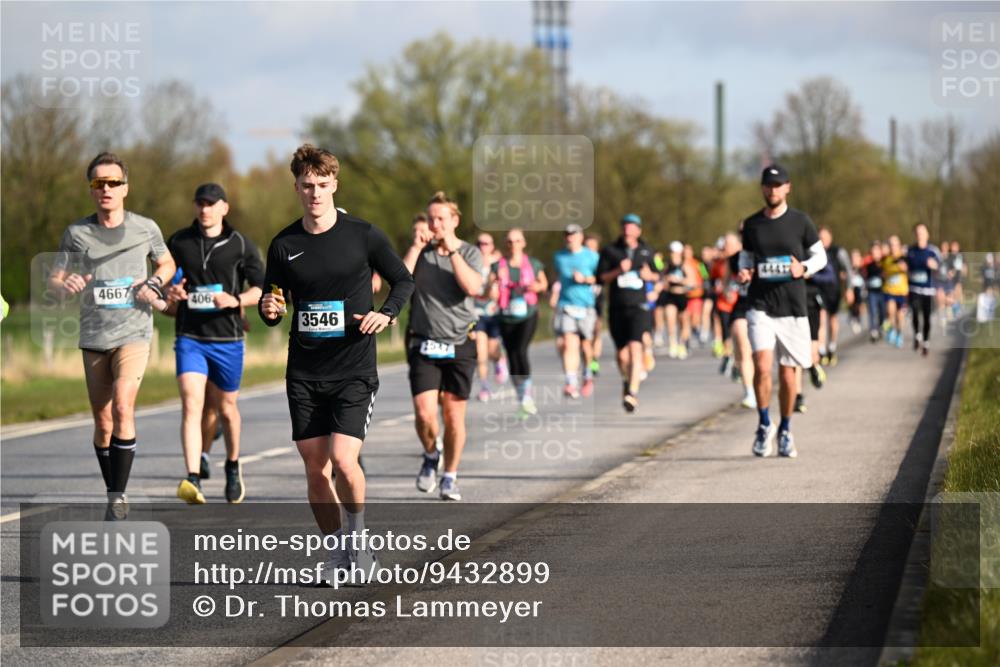 12.04.2026 - 45. Internationalen Wilhelmsburger Insellauf Dr. Thomas Lammeyer http://msf.ph/oto/9432899 12.04.2026 09:16:25 Laufen 4667, 4064, 3546, 2547 meine-sportfotos.de