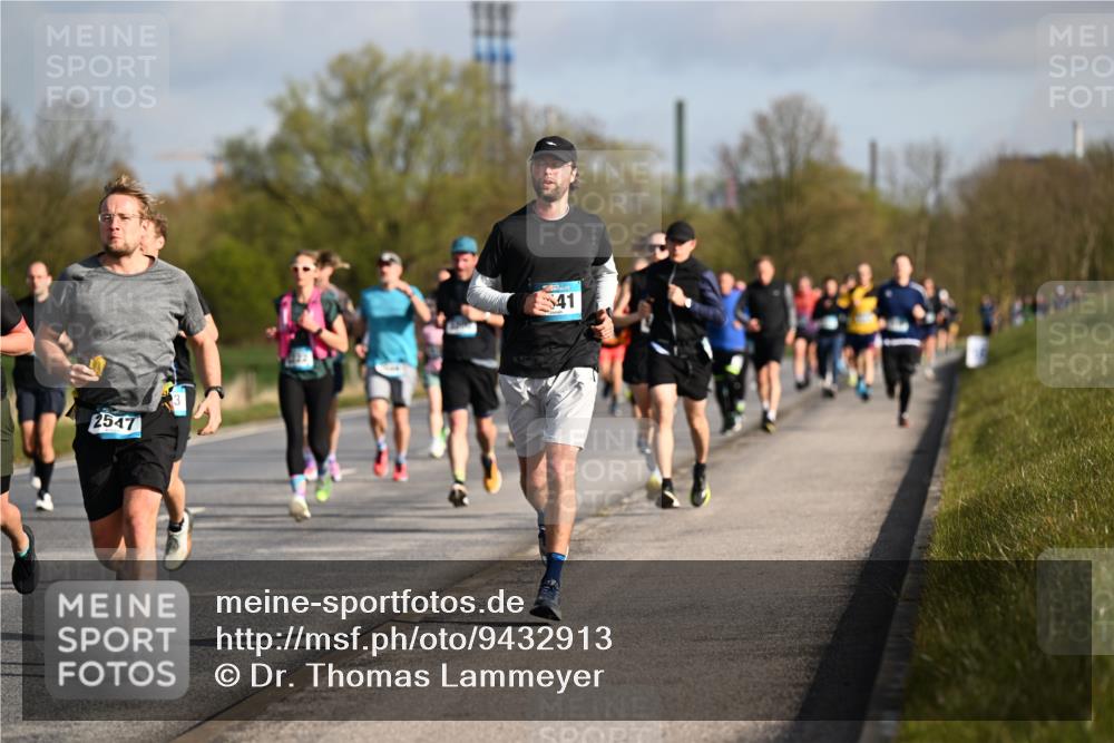 12.04.2026 - 45. Internationalen Wilhelmsburger Insellauf Dr. Thomas Lammeyer http://msf.ph/oto/9432913 12.04.2026 09:16:27 Laufen 2547, 41 meine-sportfotos.de