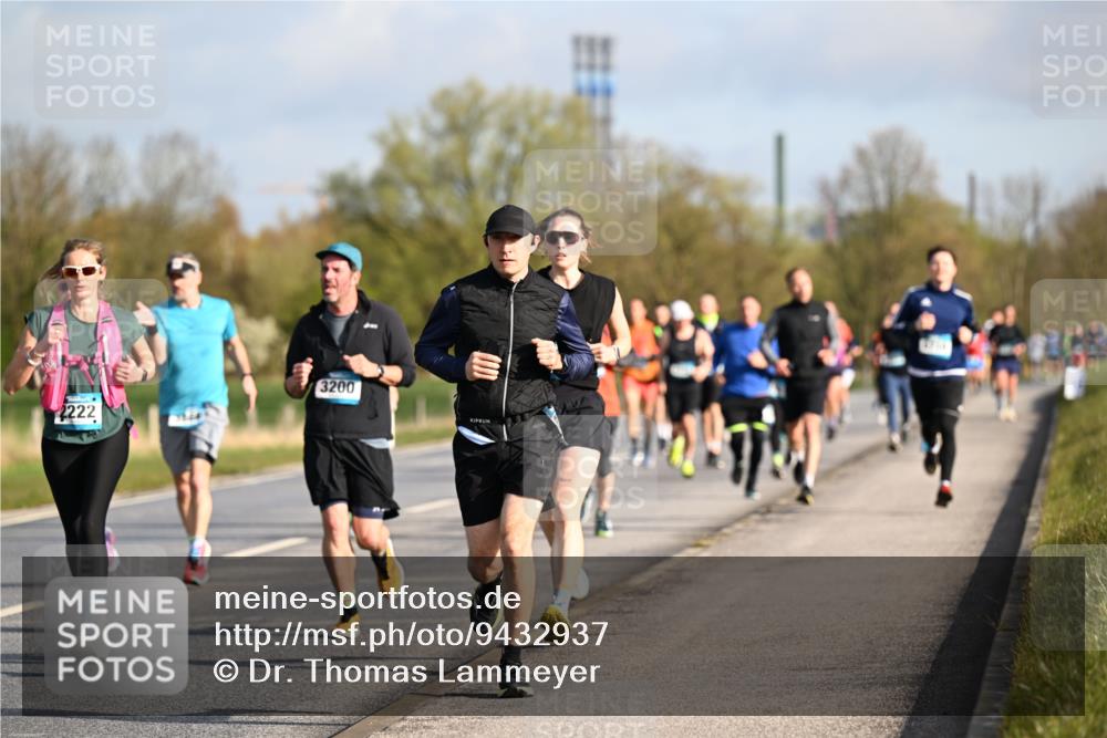 12.04.2026 - 45. Internationalen Wilhelmsburger Insellauf Dr. Thomas Lammeyer http://msf.ph/oto/9432937 12.04.2026 09:16:31 Laufen 2222, 3200 meine-sportfotos.de