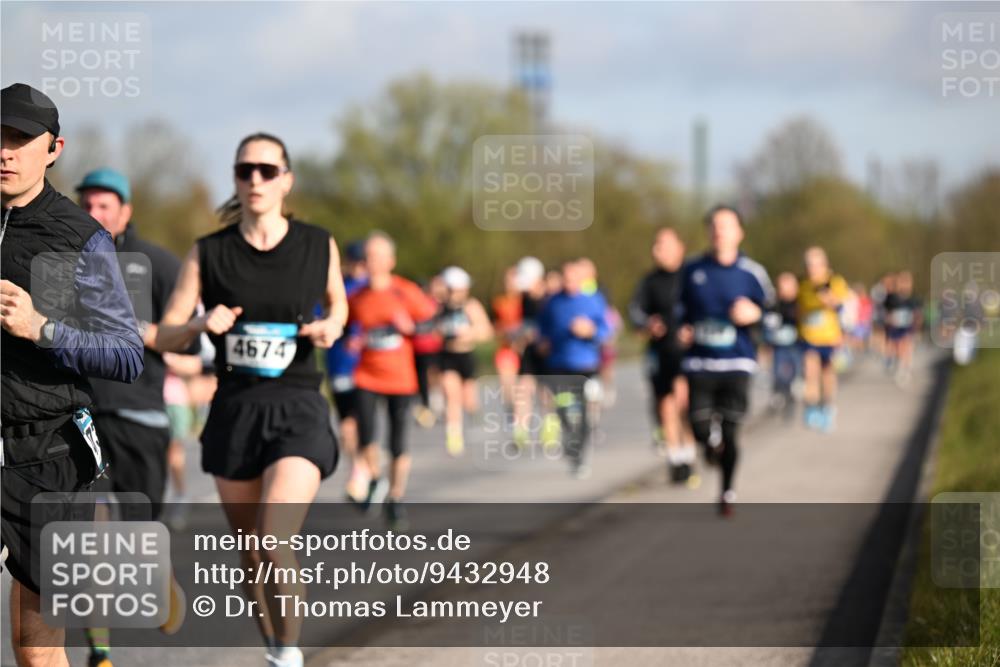 12.04.2026 - 45. Internationalen Wilhelmsburger Insellauf Dr. Thomas Lammeyer http://msf.ph/oto/9432948 12.04.2026 09:16:33 Laufen 4674 meine-sportfotos.de