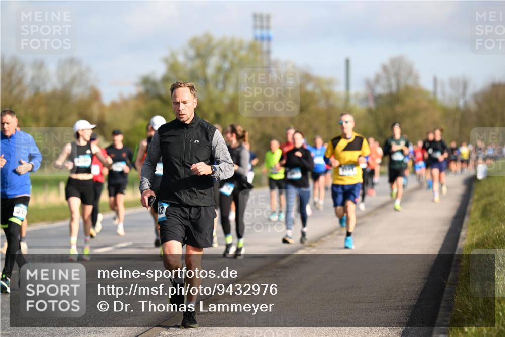 12.04.2026 - 45. Internationalen Wilhelmsburger Insellauf Dr. Thomas Lammeyer http://msf.ph/oto/9432976 12.04.2026 09:16:38 Laufen 331, 12 meine-sportfotos.de