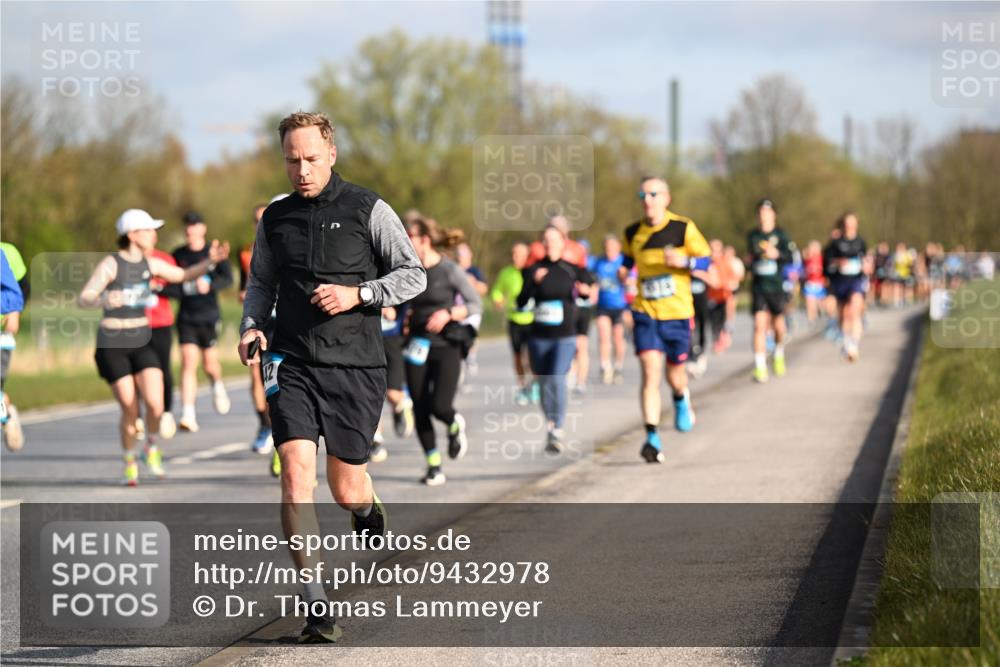 12.04.2026 - 45. Internationalen Wilhelmsburger Insellauf Dr. Thomas Lammeyer http://msf.ph/oto/9432978 12.04.2026 09:16:39 Laufen  meine-sportfotos.de