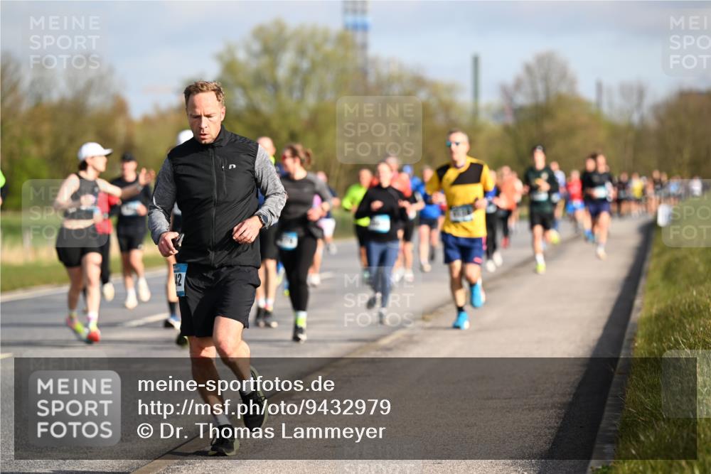 12.04.2026 - 45. Internationalen Wilhelmsburger Insellauf Dr. Thomas Lammeyer http://msf.ph/oto/9432979 12.04.2026 09:16:39 Laufen 42 meine-sportfotos.de