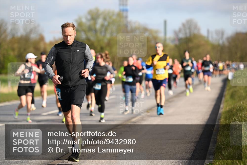 12.04.2026 - 45. Internationalen Wilhelmsburger Insellauf Dr. Thomas Lammeyer http://msf.ph/oto/9432980 12.04.2026 09:16:39 Laufen  meine-sportfotos.de