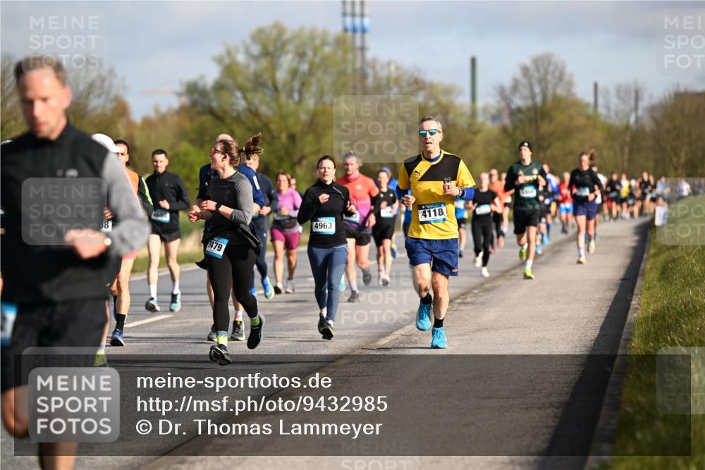 12.04.2026 - 45. Internationalen Wilhelmsburger Insellauf Dr. Thomas Lammeyer http://msf.ph/oto/9432985 12.04.2026 09:16:40 Laufen 08, 2479, 4963, 4118 meine-sportfotos.de
