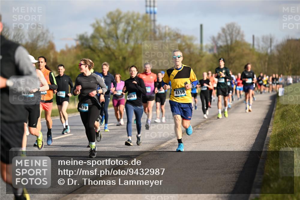 12.04.2026 - 45. Internationalen Wilhelmsburger Insellauf Dr. Thomas Lammeyer http://msf.ph/oto/9432987 12.04.2026 09:16:40 Laufen 410, 4680, 479, 4963, 4118 meine-sportfotos.de
