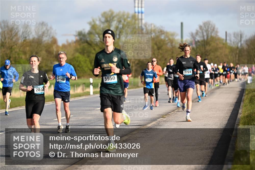 12.04.2026 - 45. Internationalen Wilhelmsburger Insellauf Dr. Thomas Lammeyer http://msf.ph/oto/9433026 12.04.2026 09:16:48 Laufen 284, 2148, 5950, 5050, 2724 meine-sportfotos.de