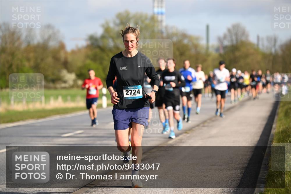 12.04.2026 - 45. Internationalen Wilhelmsburger Insellauf Dr. Thomas Lammeyer http://msf.ph/oto/9433047 12.04.2026 09:16:52 Laufen 2724 meine-sportfotos.de