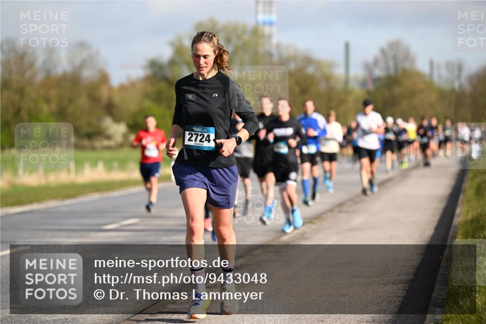 12.04.2026 - 45. Internationalen Wilhelmsburger Insellauf Dr. Thomas Lammeyer http://msf.ph/oto/9433048 12.04.2026 09:16:52 Laufen 2724 meine-sportfotos.de