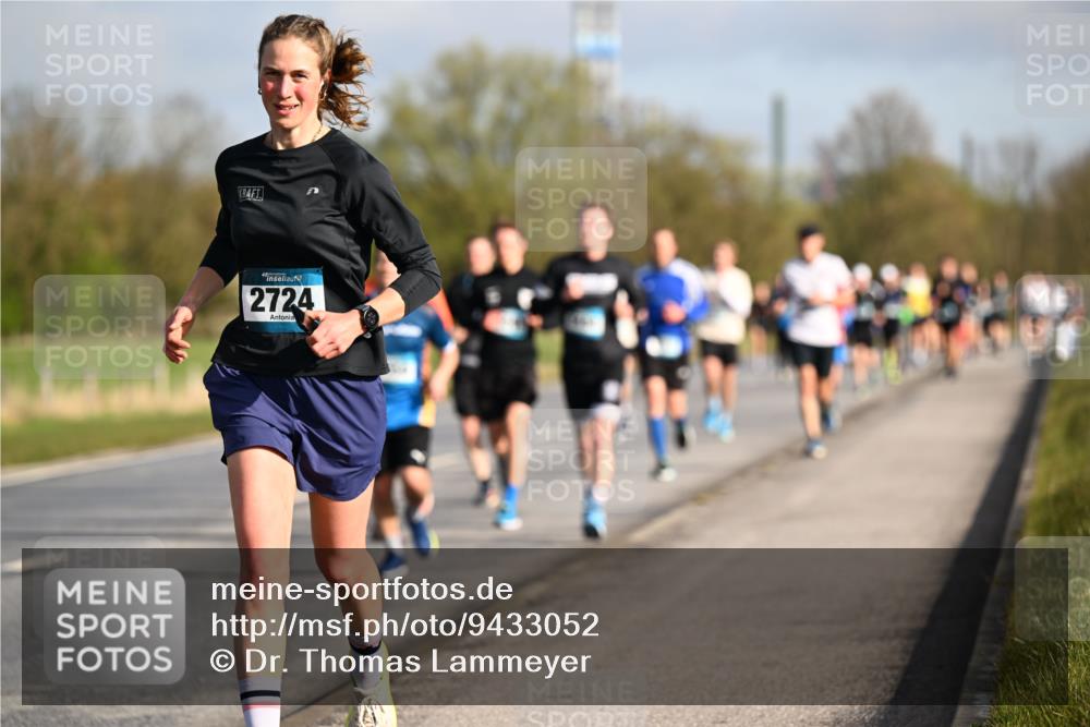 12.04.2026 - 45. Internationalen Wilhelmsburger Insellauf Dr. Thomas Lammeyer http://msf.ph/oto/9433052 12.04.2026 09:16:53 Laufen 2724 meine-sportfotos.de