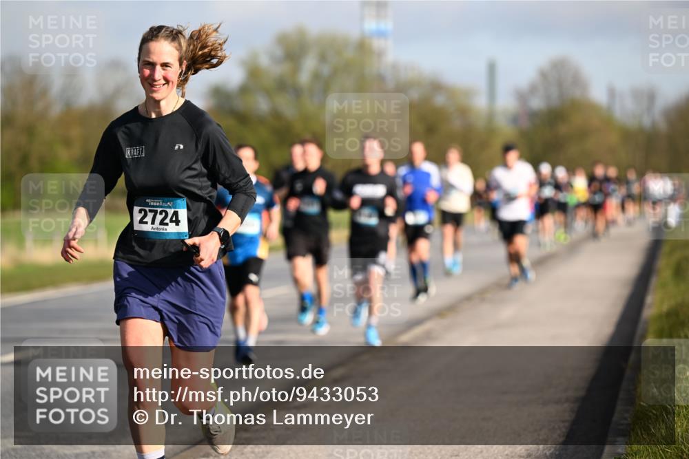 12.04.2026 - 45. Internationalen Wilhelmsburger Insellauf Dr. Thomas Lammeyer http://msf.ph/oto/9433053 12.04.2026 09:16:53 Laufen 2724 meine-sportfotos.de