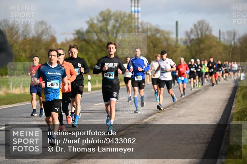 12.04.2026 - 45. Internationalen Wilhelmsburger Insellauf Dr. Thomas Lammeyer http://msf.ph/oto/9433062 12.04.2026 09:16:54 Laufen 91, 4494, 3087, 5050 meine-sportfotos.de