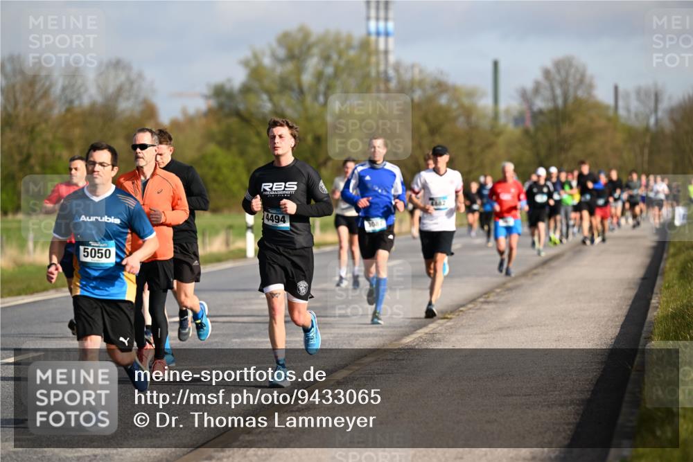 12.04.2026 - 45. Internationalen Wilhelmsburger Insellauf Dr. Thomas Lammeyer http://msf.ph/oto/9433065 12.04.2026 09:16:55 Laufen 4494, 3087, 4882, 5050 meine-sportfotos.de