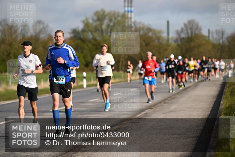 12.04.2026 - 45. Internationalen Wilhelmsburger Insellauf Dr. Thomas Lammeyer http://msf.ph/oto/9433090 12.04.2026 09:16:59 Laufen 485, 3087, 3830 meine-sportfotos.de