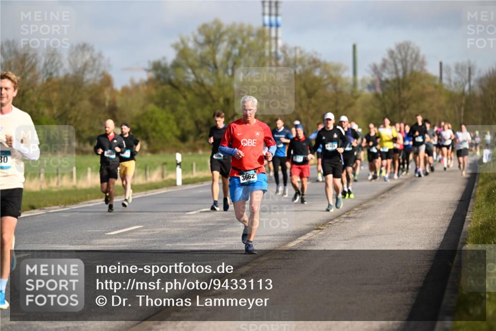 12.04.2026 - 45. Internationalen Wilhelmsburger Insellauf Dr. Thomas Lammeyer http://msf.ph/oto/9433113 12.04.2026 09:17:03 Laufen 30, 4401, 3662 meine-sportfotos.de