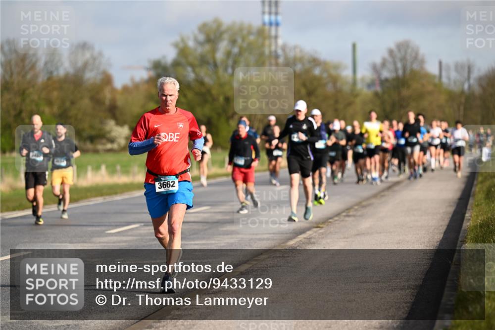 12.04.2026 - 45. Internationalen Wilhelmsburger Insellauf Dr. Thomas Lammeyer http://msf.ph/oto/9433129 12.04.2026 09:17:05 Laufen 3662 meine-sportfotos.de