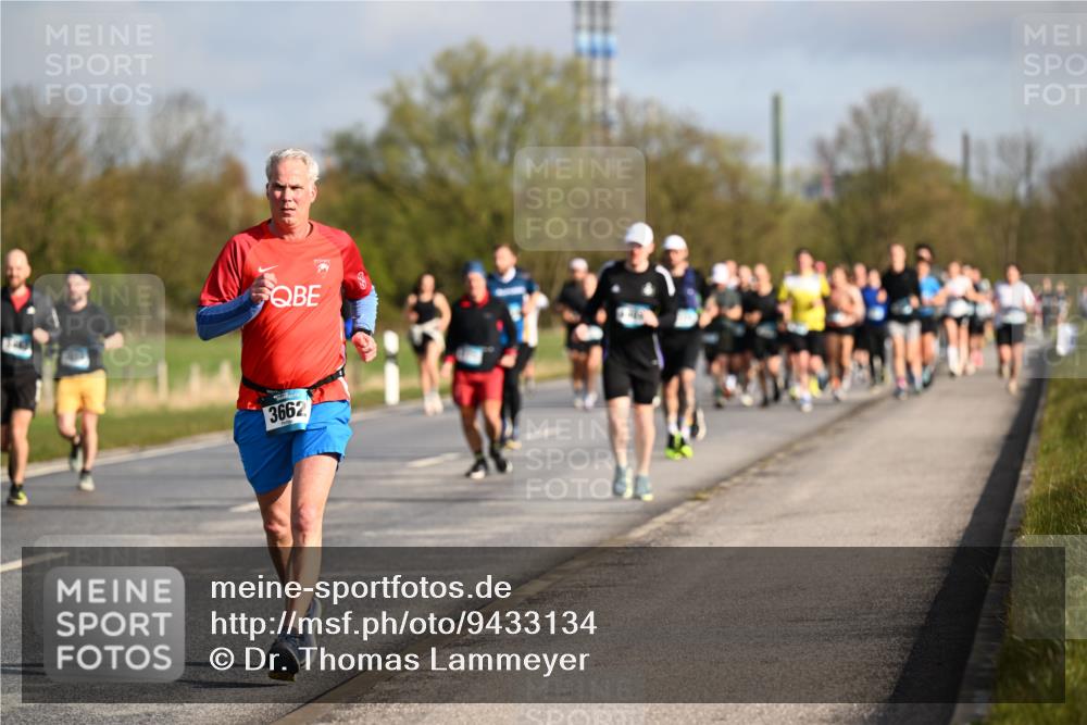 12.04.2026 - 45. Internationalen Wilhelmsburger Insellauf Dr. Thomas Lammeyer http://msf.ph/oto/9433134 12.04.2026 09:17:05 Laufen 3662 meine-sportfotos.de