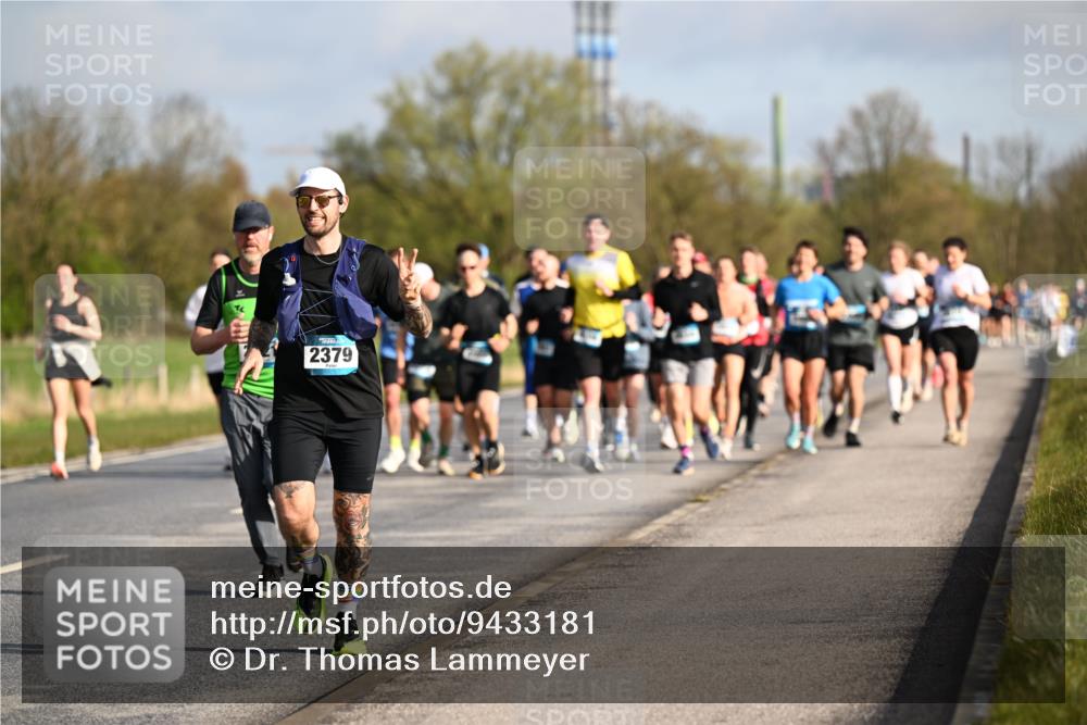 12.04.2026 - 45. Internationalen Wilhelmsburger Insellauf Dr. Thomas Lammeyer http://msf.ph/oto/9433181 12.04.2026 09:17:12 Laufen 2379 meine-sportfotos.de