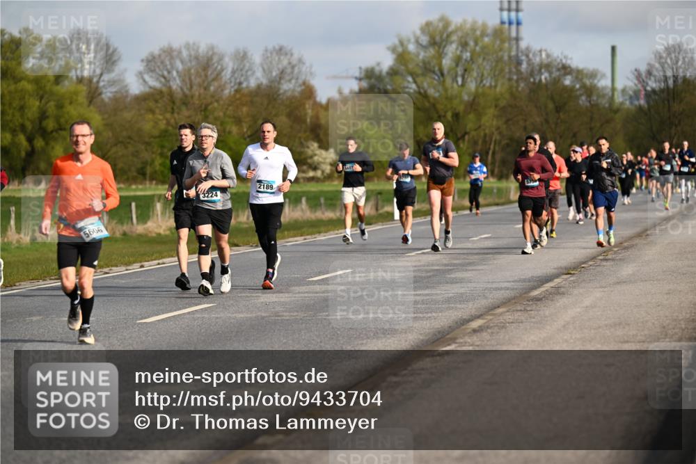 12.04.2026 - 45. Internationalen Wilhelmsburger Insellauf Dr. Thomas Lammeyer http://msf.ph/oto/9433704 12.04.2026 09:19:00 Laufen 3224, 2189, 5606 meine-sportfotos.de