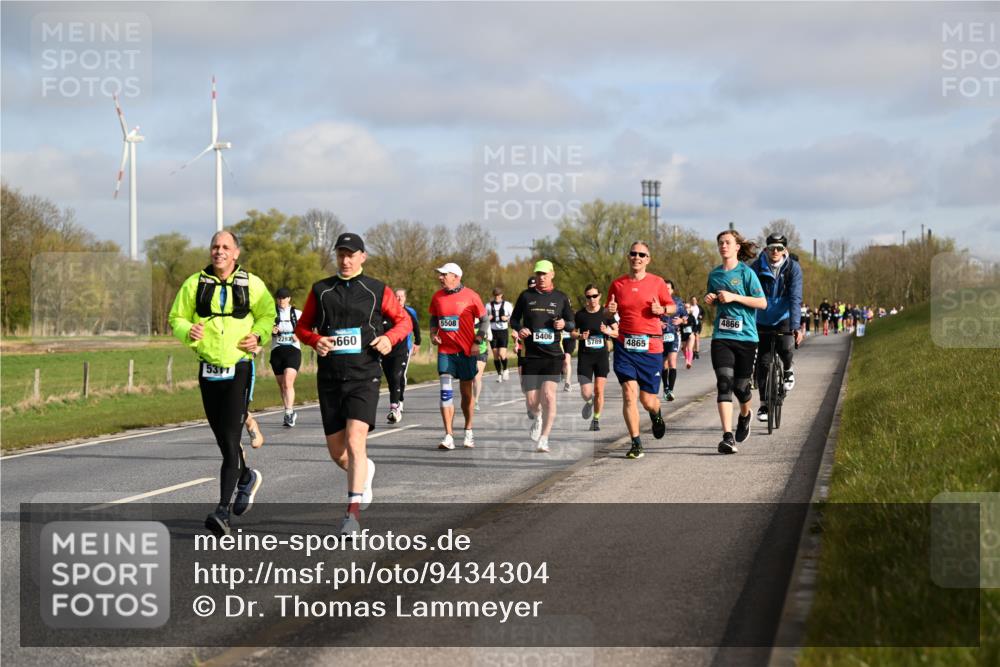12.04.2026 - 45. Internationalen Wilhelmsburger Insellauf Dr. Thomas Lammeyer http://msf.ph/oto/9434304 12.04.2026 09:20:48 Laufen 5317, 5508, 4866, 5406, 2283, 660, 5789, 4865 meine-sportfotos.de