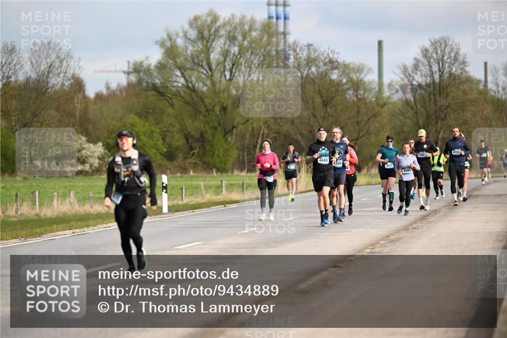 12.04.2026 - 45. Internationalen Wilhelmsburger Insellauf Dr. Thomas Lammeyer http://msf.ph/oto/9434889 12.04.2026 09:22:44 Laufen 4448, 3825, 4499, 4500, 23685 meine-sportfotos.de