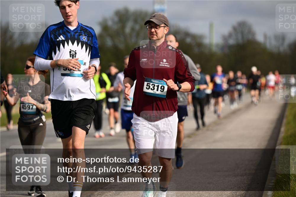 12.04.2026 - 45. Internationalen Wilhelmsburger Insellauf Dr. Thomas Lammeyer http://msf.ph/oto/9435287 12.04.2026 09:24:01 Laufen 4597, 5319 meine-sportfotos.de