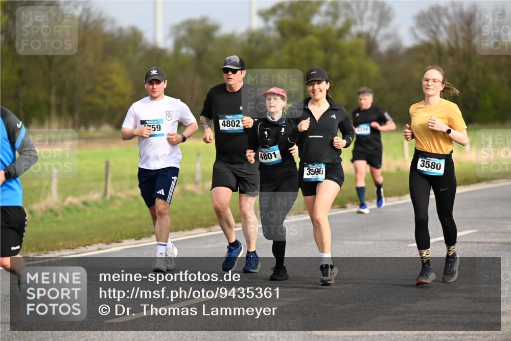 12.04.2026 - 45. Internationalen Wilhelmsburger Insellauf Dr. Thomas Lammeyer http://msf.ph/oto/9435361 12.04.2026 09:24:17 Laufen 59, 4802, 4801, 3596, 3580 meine-sportfotos.de