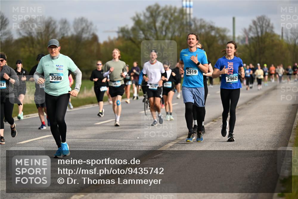 12.04.2026 - 45. Internationalen Wilhelmsburger Insellauf Dr. Thomas Lammeyer http://msf.ph/oto/9435742 12.04.2026 09:25:33 Laufen 67, 3589, 3629, 3028, 4949, 2919, 2962 meine-sportfotos.de