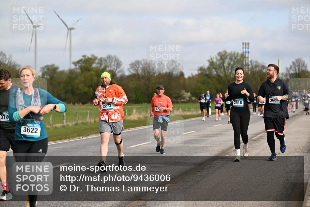 12.04.2026 - 45. Internationalen Wilhelmsburger Insellauf Dr. Thomas Lammeyer http://msf.ph/oto/9436006 12.04.2026 09:26:23 Laufen 370, 3622, 368, 2510, 2272, 57 meine-sportfotos.de